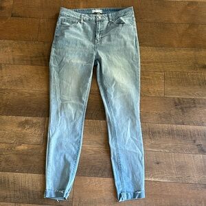 Women’s skinny jeans